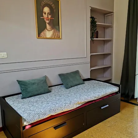 And Quiet In Apartment *